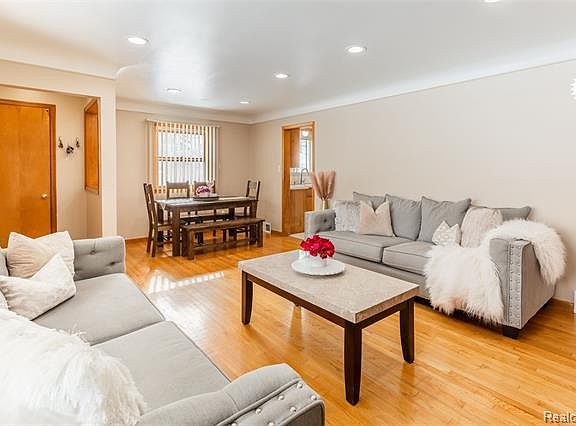 3rd image of 8349 Whitefield St
