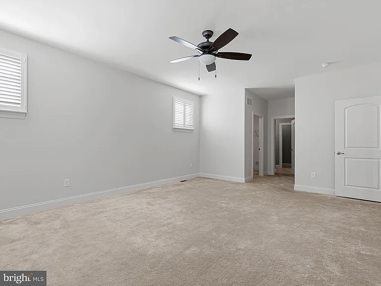 240 Baldy Ln — Photo 28