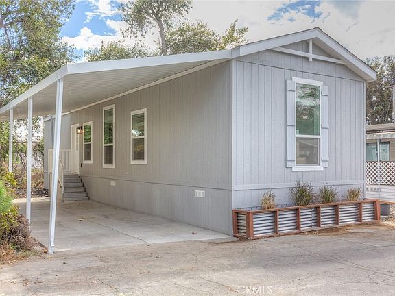 2nd image of 520 Pine Ave Space 11
