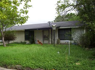 104 Van Buren St, Elgin, TX 78621