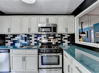 709 River Run Dr, Sandy Springs, GA 30350