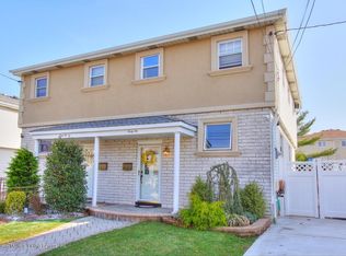46 Barbara St, Staten Island, NY 10306