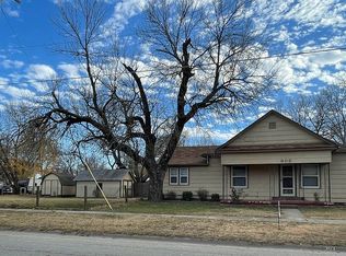 303 E 2nd Ave, Cheney, KS 67025