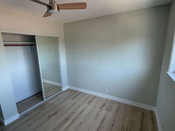 4th image of 1440 Meadow Ln #B