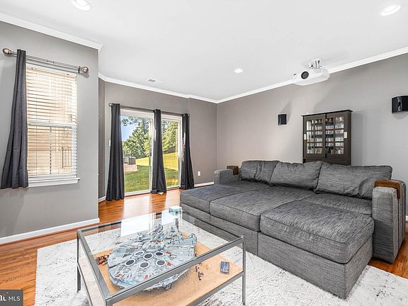5th image of 3095 Chinkapin Oak Ln