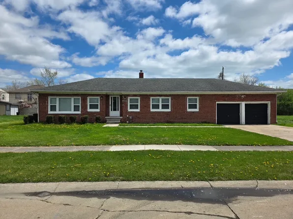 33754 Floyd St, Clinton Township, MI 48035