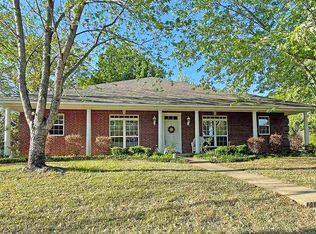 19 Briarwood Cir, Texarkana, TX 75503