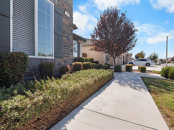 4th image of 918 S Crumal Street