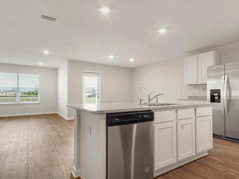 284 Ryder Ln — Photo 23