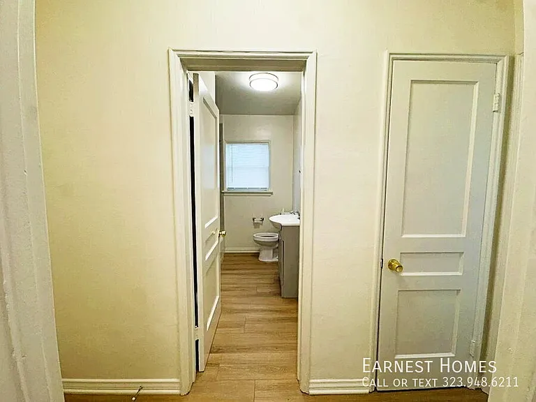 127 N Doheny Dr #127.5 — Photo 14