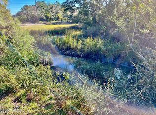 19 Little Creek Rd, Beaufort, SC 29907