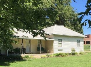 1403 Fulton St, Falls City, NE 68355