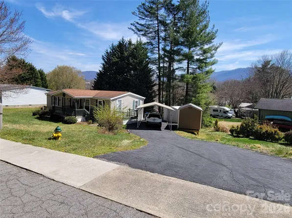 323 4th St, Waynesville, NC 28786