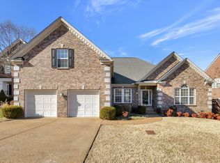 7220 Holt Run Dr, Nashville, TN 37211