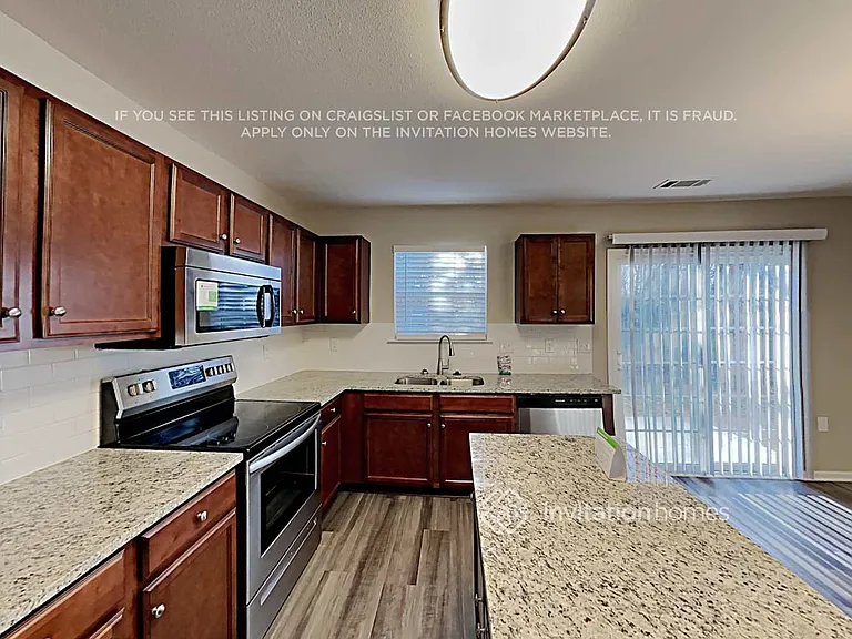 4924 Broad Leaf Ct — Photo 9