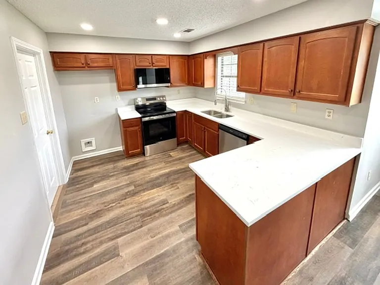 6562 Oak Hurst Dr — Photo 7