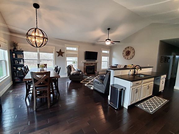 5th image of 4814 Deerhaven Park Dr