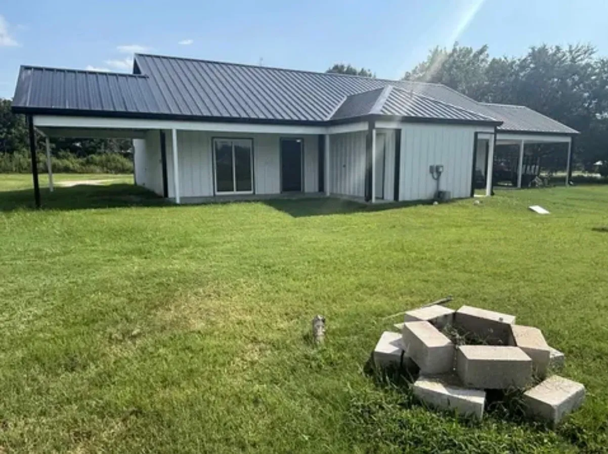 Larue Property — Photo 2