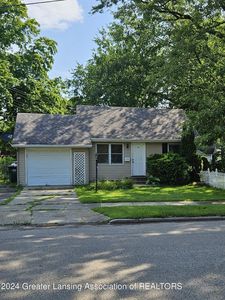 569 Hunter Blvd, Lansing, MI, 48910