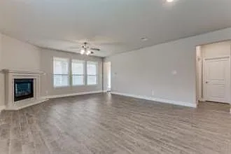 921 Waterview Dr — Photo 7