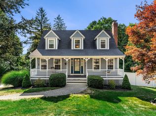 15 Glenwood St, Amesbury, MA 01913