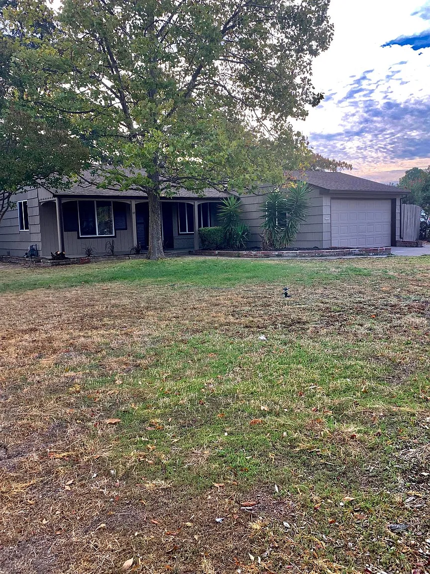 7501 Circle Pkwy photo 1