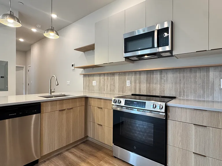 5222-24 Chester Ave #3 — Photo 8