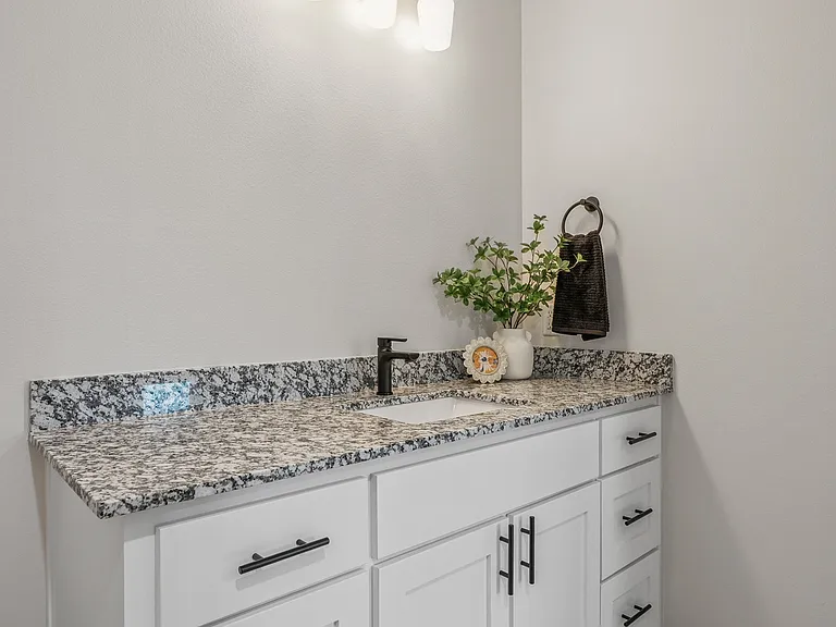 1020 Hunter Dr — Photo 19
