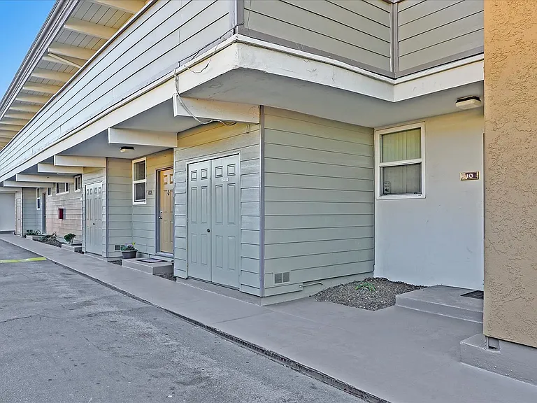 112 N Bayshore Blvd #23 — Photo 16