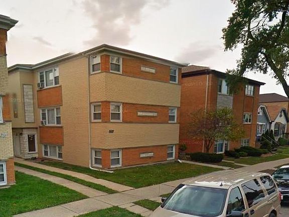2nd image of 7331 W Fullerton Ave