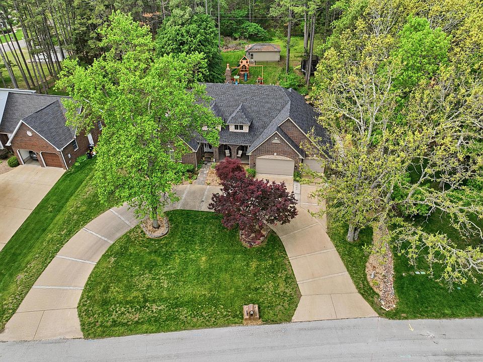 1st image of 1207 Westwood Drive