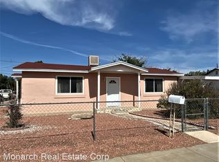 1198 Douglas Dr, Las Cruces, NM 88005