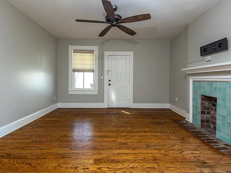 384 Mulberry St #203 — Photo 5