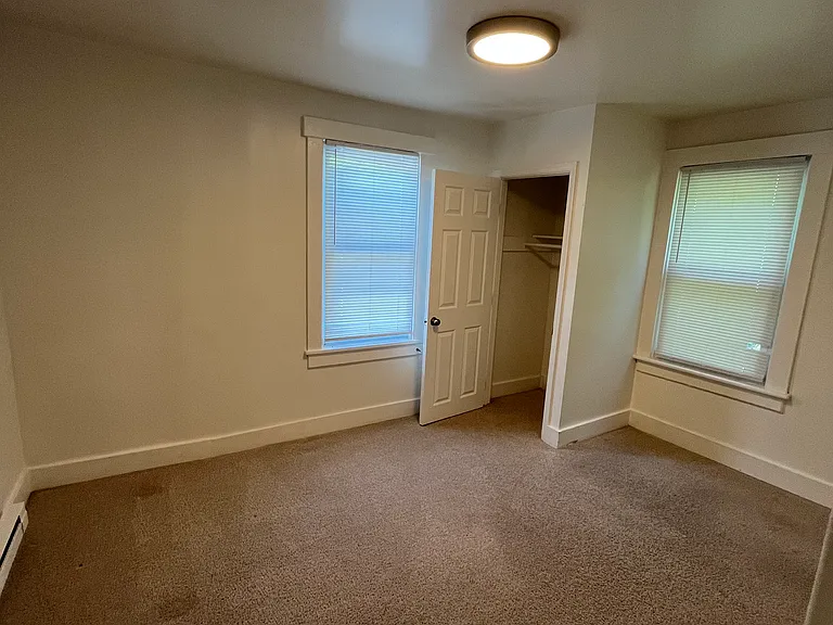 420 Pine Ave — Photo 11