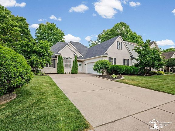 2nd image of 3498 Quail Hollow Dr