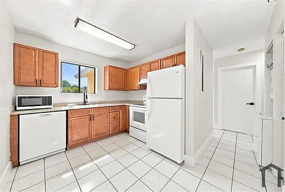 20117 SW 88th Ct — Photo 11
