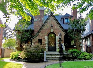 6125 Marwinette Ave, Saint Louis, MO 63116