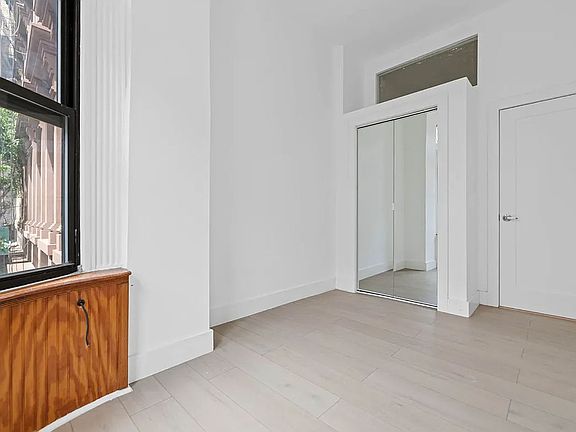 5th image of 49 W 71st St #7