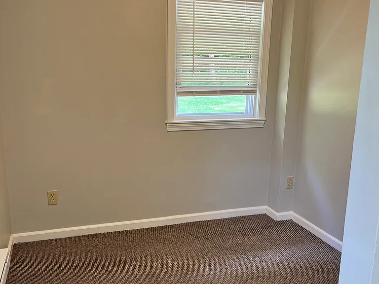 143 Crystal Lake Rd #6 — Photo 9
