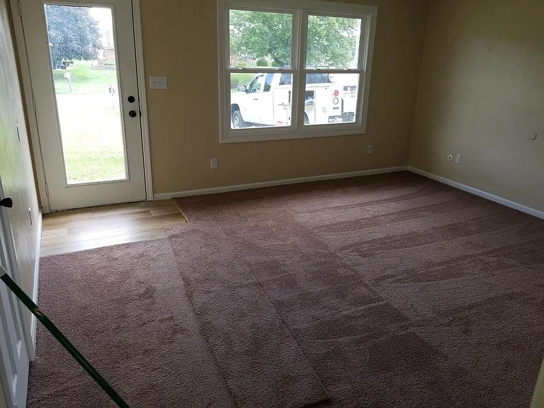 4233 Alhambra Dr — Photo 4