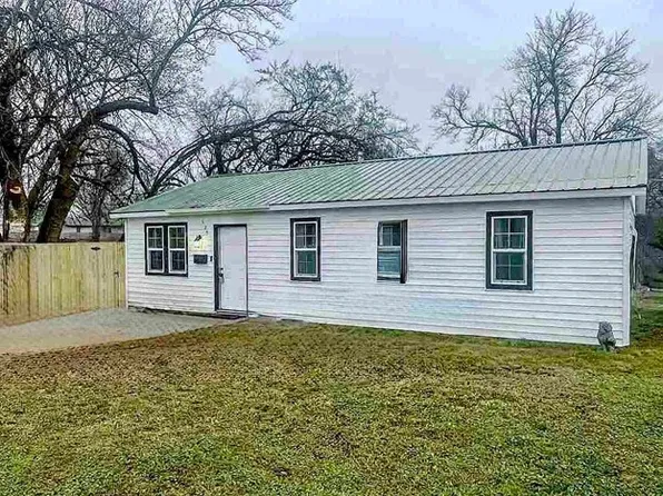 923 E Virginia Ave, Stillwater, OK 74075