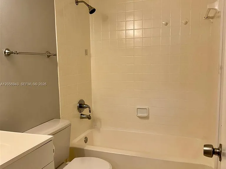 9945 Nob Hill Ct #9945 — Photo 10