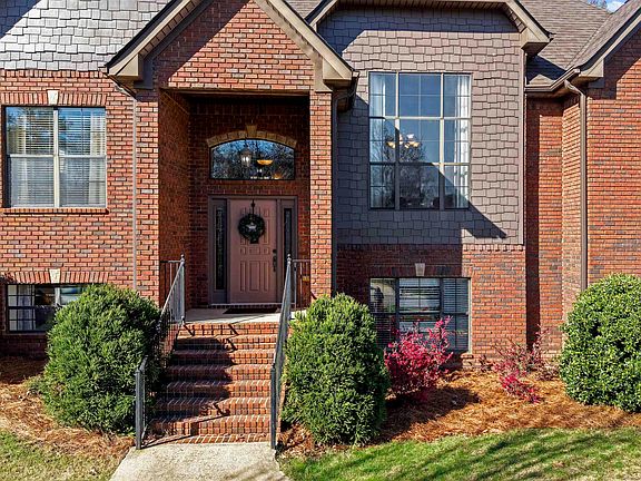 4th image of 236 Thoroughbred Ln