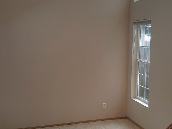 5th image of 1101 200th Street Ct E