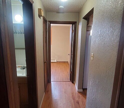 4th image of 402 2nd St N APT 4