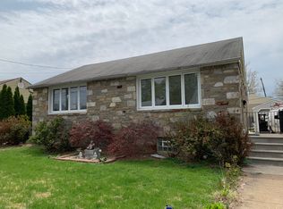 908-10 Afton St, Philadelphia, PA 19111