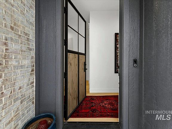 5th image of 152 S Carbon Rivet Ave