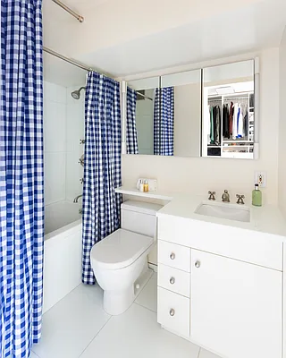 Sold by Compass | media 6