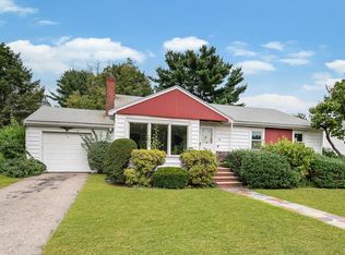 10 Wadsworth Rd, Arlington, MA 02476