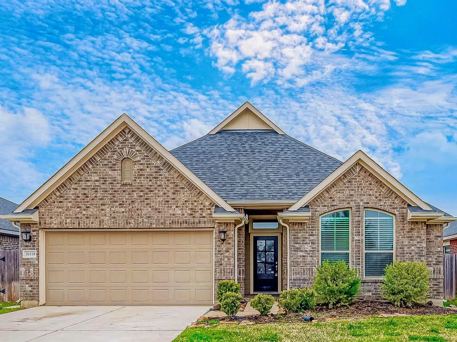4 bed, 3.0 bath, 2600 sqft, $2,500 — Photo 1